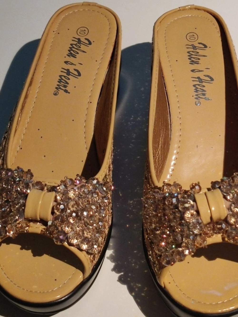 Helens Gold Heart Bling Slip On Wedge Sandals With Hidden Heels Womens 10